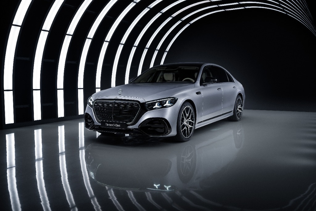 Mercedes-Benz S-Class Luxury Sedan